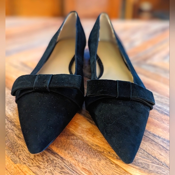 Ann Taylor black Suede ballet flats with Bow Size 6.5 - Picture 2 of 4